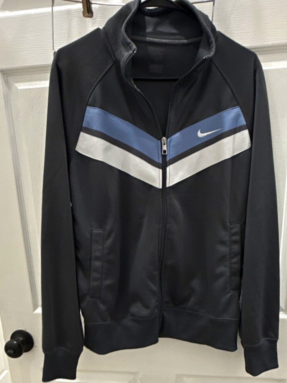 Nike Men's M Black Blue White Striped Full Zip Track Jacket Pockets